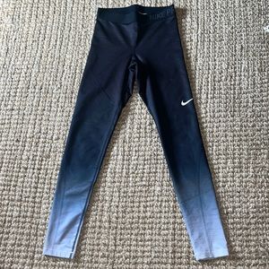 Nike pro hyper warm leggings, size small